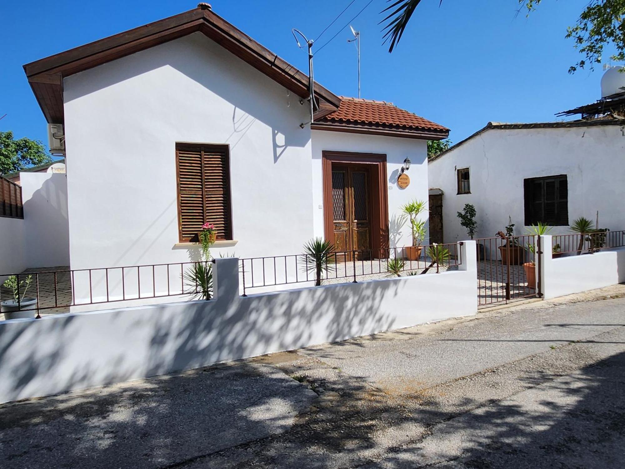 Mystic Guest House Famagusta Famagusta  Buitenkant foto